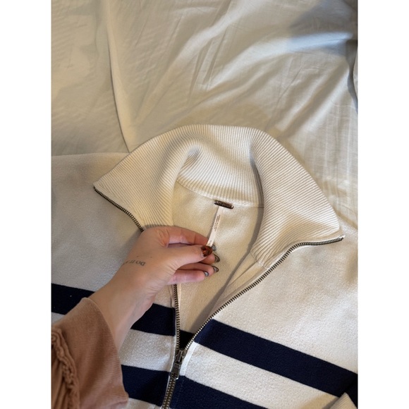 Coastal Stripe Pullover - Picture 3 of 4